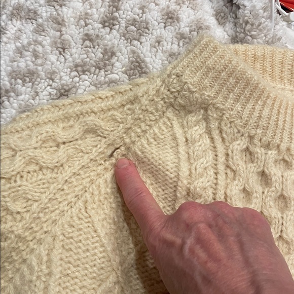 Cozy Cream Cable Knit Sweater vintage warm - Picture 3 of 3